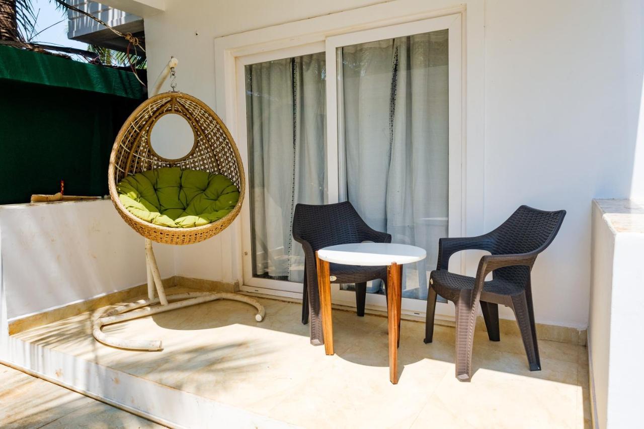 Valletta Beachside Morjim Exterior photo